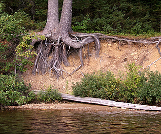Photograph of Lake Couchain